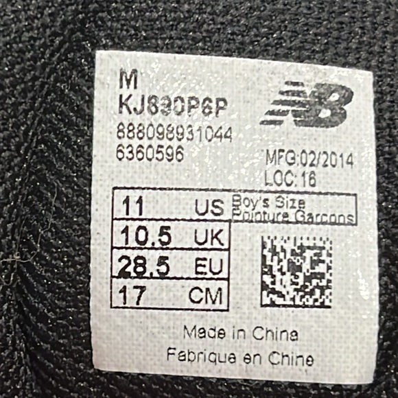 New Balance 890 V3 Sneakers size 11 Boy - Picture 7 of 8